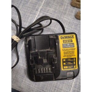 DeWalt Battery Charger DCB107 12v/20v Max